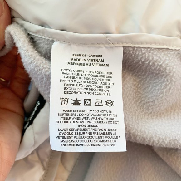 SOLD!  Nike Aerolayer Black Gray Running Vest Gilet Quilted Logo - Picture 12 of 12